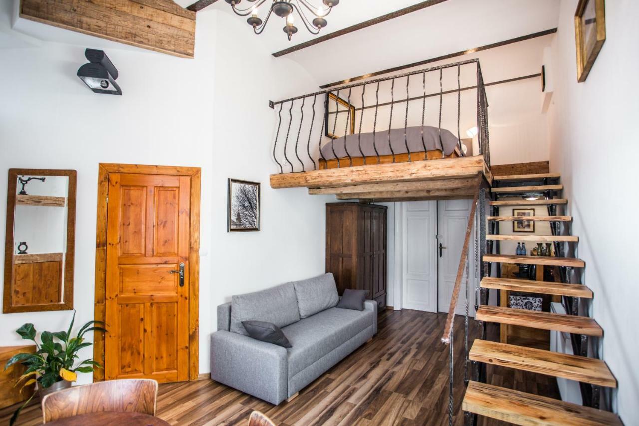 Lovenovsky Apartment